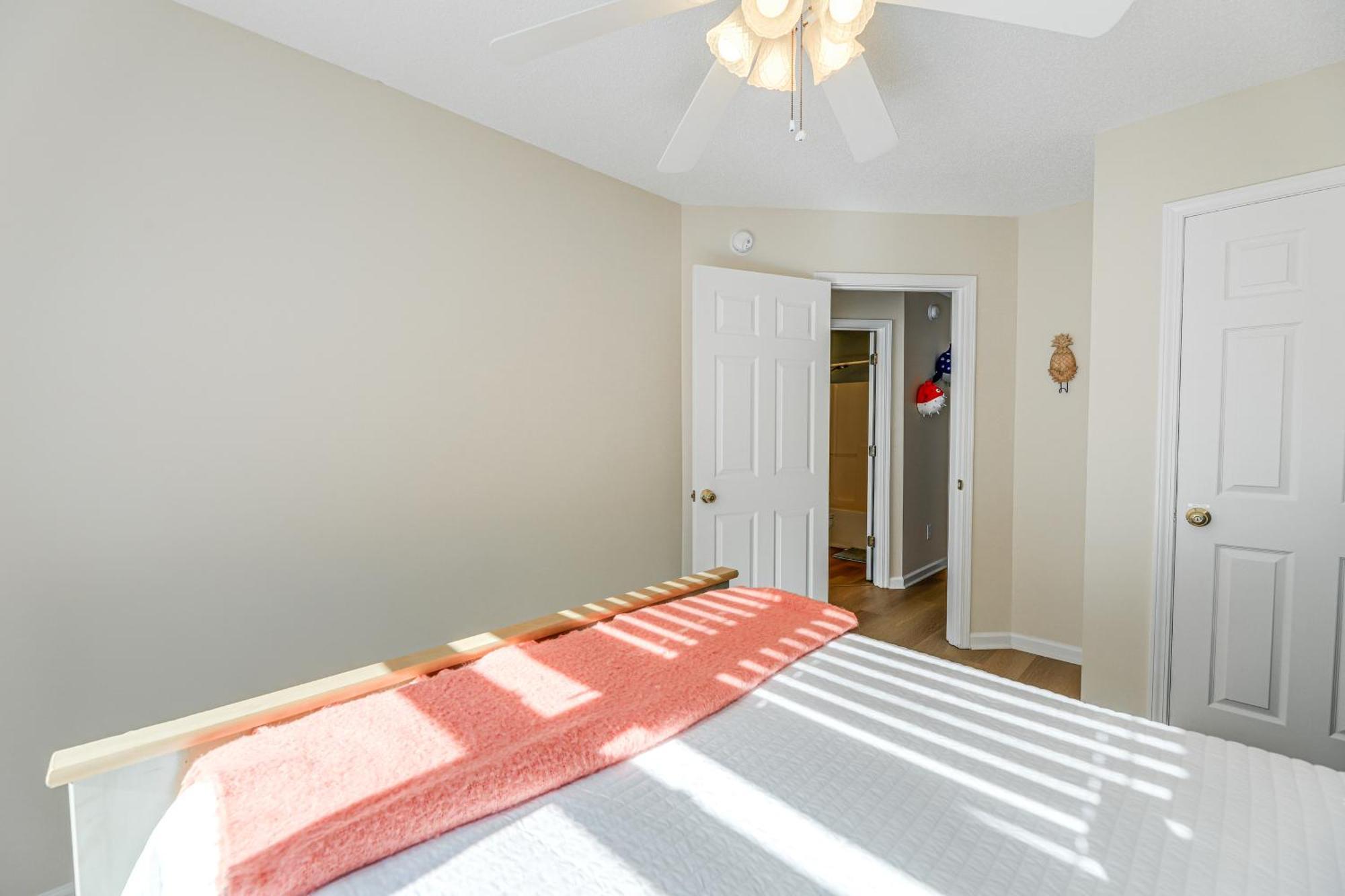 Well-Equipped Emerald Isle Townhome Pets Welcome! Екстер'єр фото
